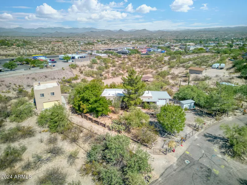 1140 JEDIONDIA Drive, Wickenburg, AZ 85390