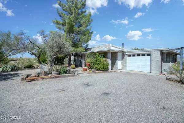 Wickenburg, AZ 85390,1140 JEDIONDIA Drive