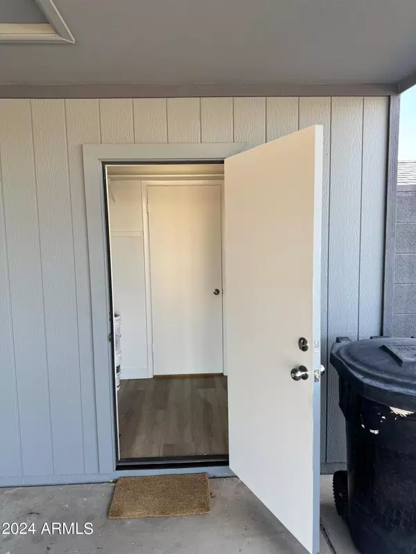 Mesa, AZ 85202,2132 W PORTOBELLO Avenue