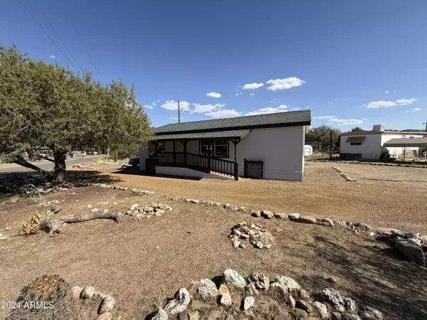 Mayer, AZ 86333,16029 S APACHE Drive