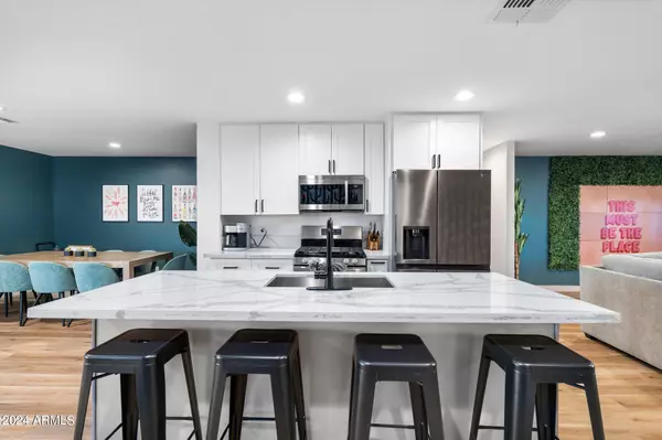 Phoenix, AZ 85008,3727 E YALE Street