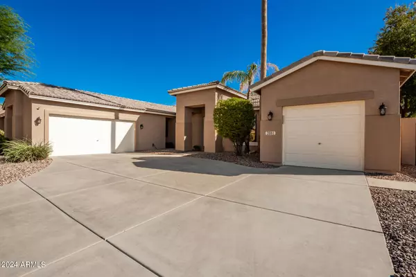 Chandler, AZ 85286,2081 W MAPLEWOOD Street