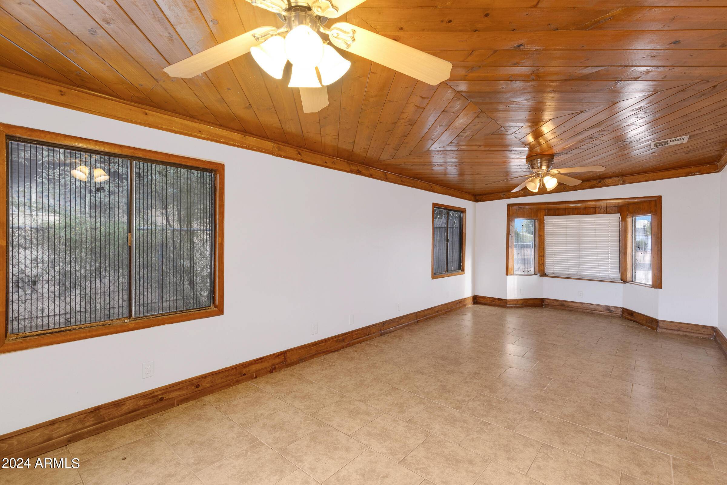 Eloy, AZ 85131,416 W 12TH Street