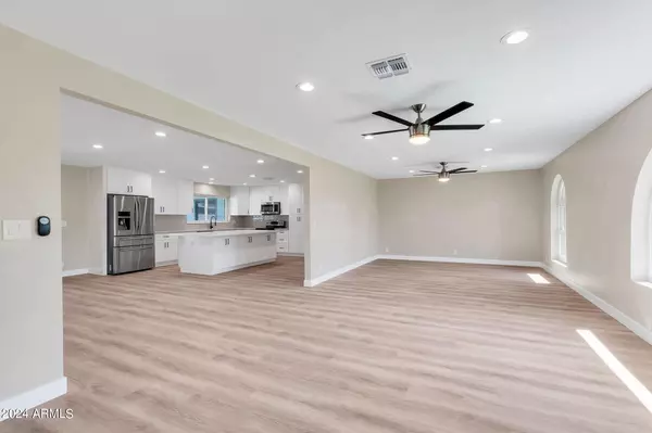 Mesa, AZ 85213,2428 E KENWOOD Circle