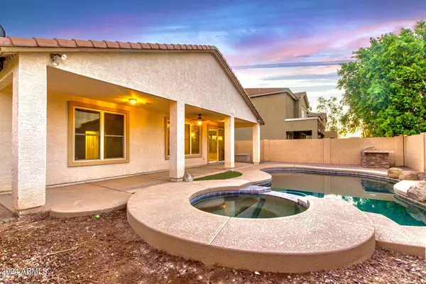 Phoenix, AZ 85040,2120 E CHANUTE Pass