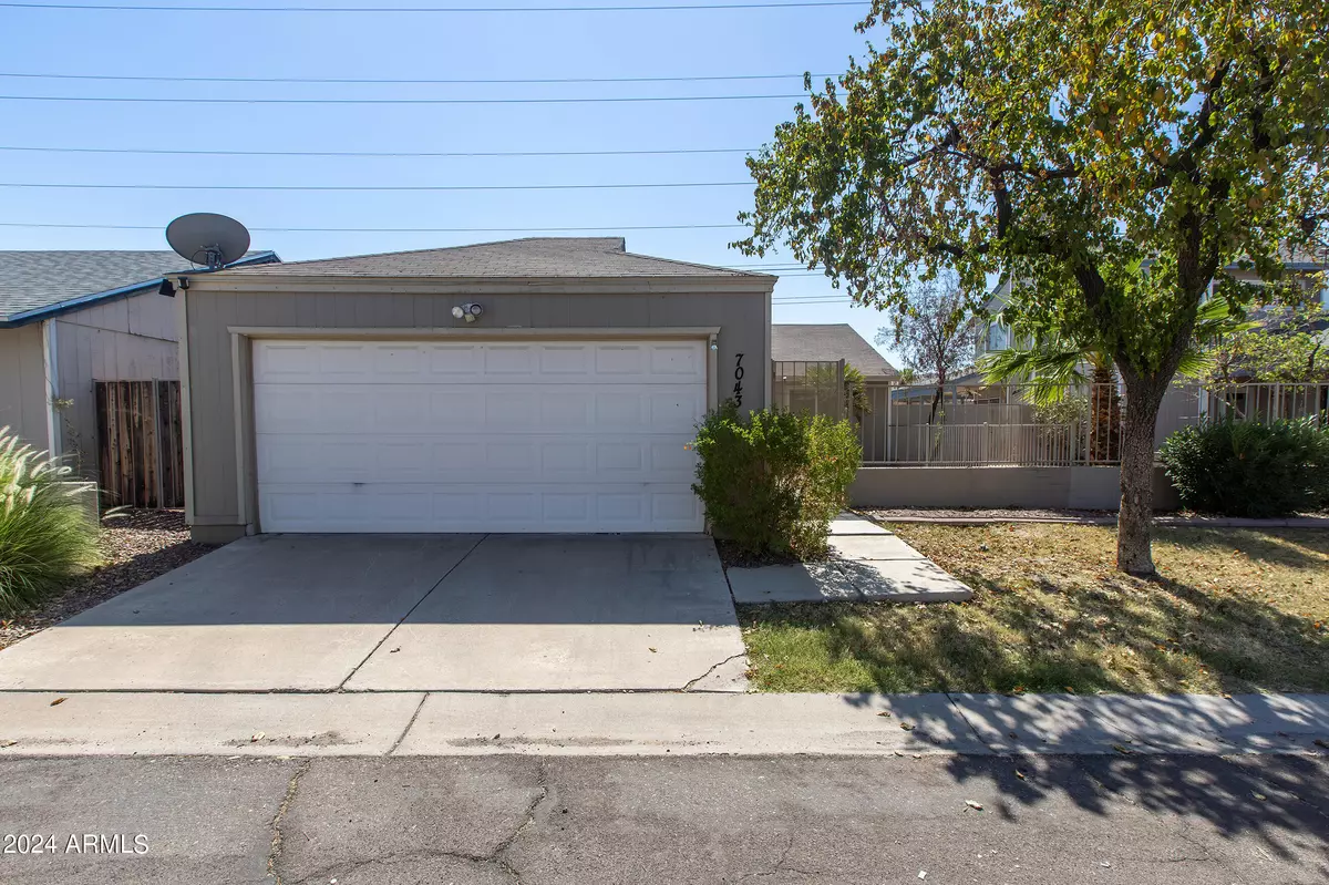 Phoenix, AZ 85042,7043 S 41ST Street