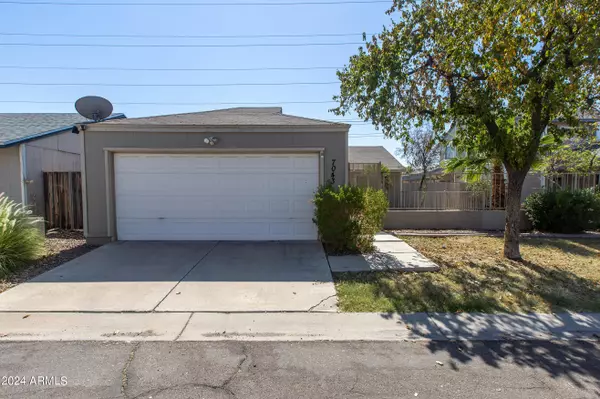 7043 S 41ST Street, Phoenix, AZ 85042