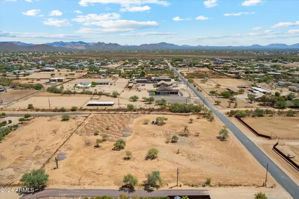 Desert Hills, AZ 85086,1508 W Maddock Road #-