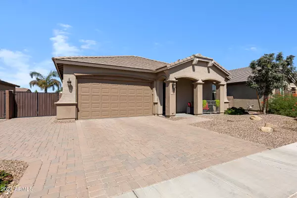 San Tan Valley, AZ 85140,1390 W CALABASH Avenue