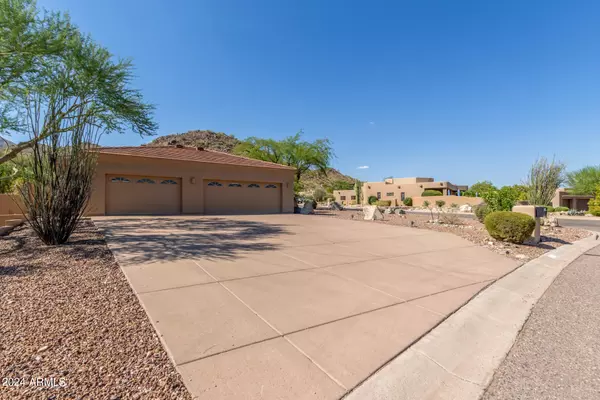 Fountain Hills, AZ 85268,15024 N SANTIAGO Place