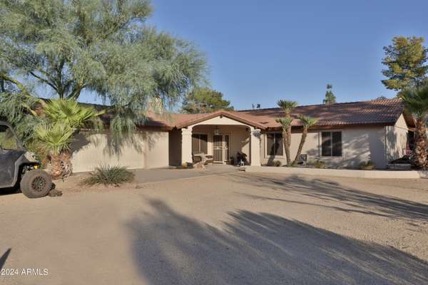 1302 E MADDOCK Road, Phoenix, AZ 85086