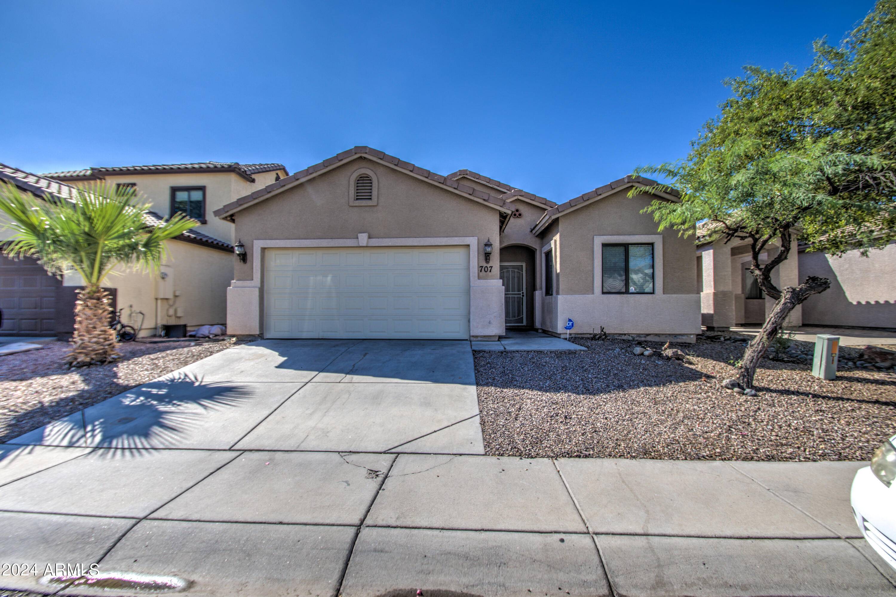 Phoenix, AZ 85041,707 W SAINT KATERI Avenue