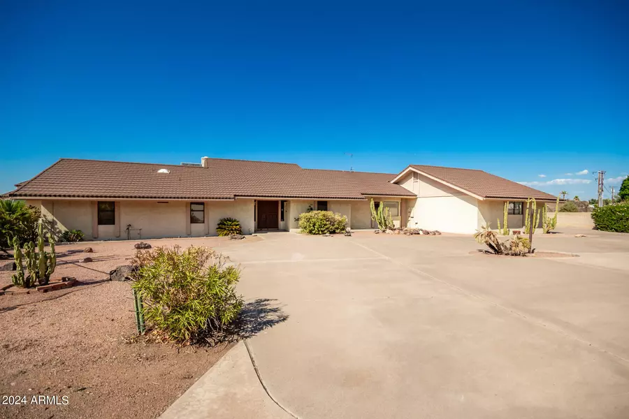 1218 W MOUNTAIN VIEW Drive, Mesa, AZ 85201