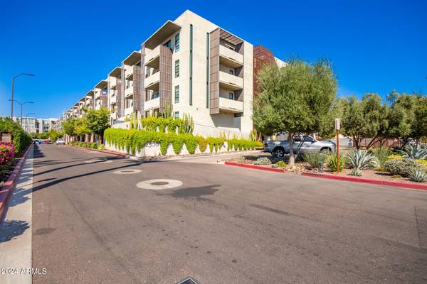 Phoenix, AZ 85016,2300 E CAMPBELL Avenue #314