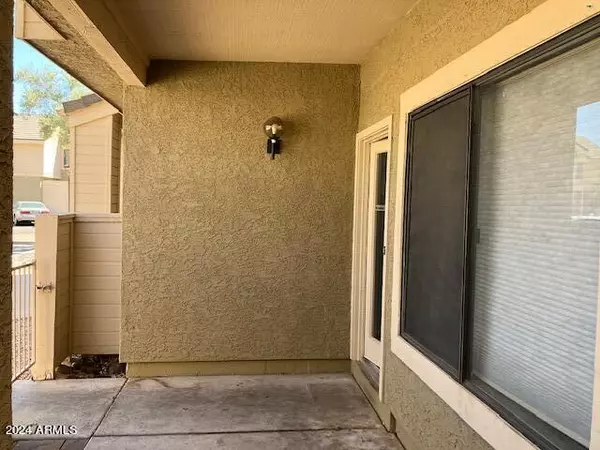 2035 S Elm Street #105, Tempe, AZ 85282