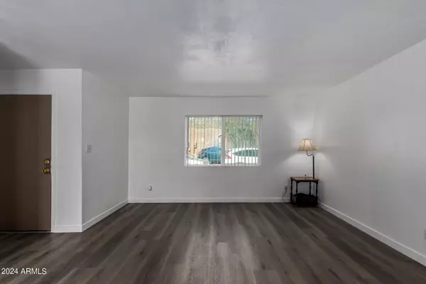 Phoenix, AZ 85021,10411 N 11TH Avenue #35