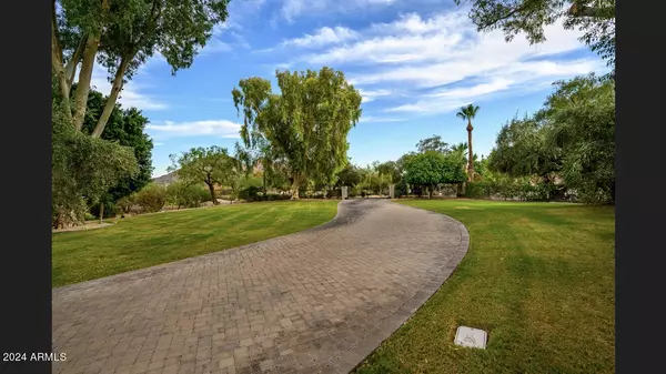 Paradise Valley, AZ 85253,7120 N 46TH Street