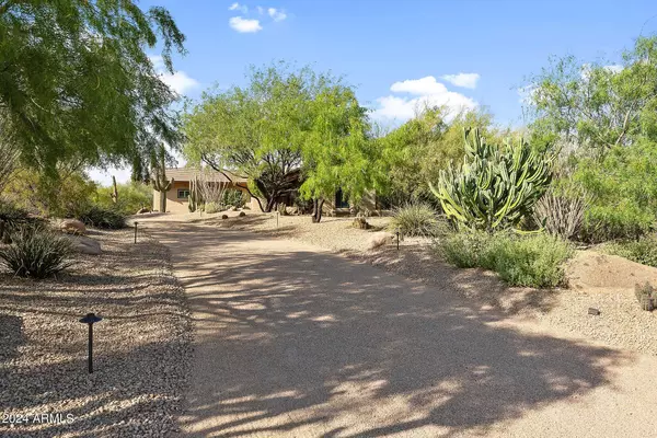 Wickenburg, AZ 85390,2080 W Condor Road