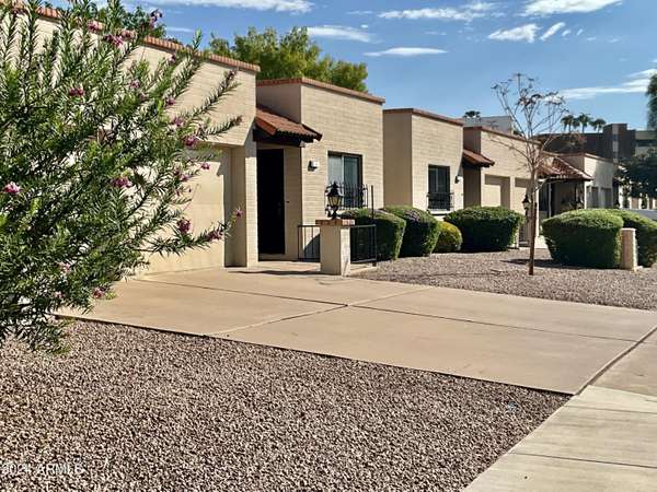 Mesa, AZ 85206,4502 E CAROL Avenue #4