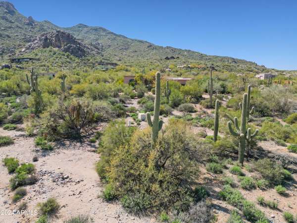 Carefree, AZ 85377,7033 E CAREFREE Drive #238