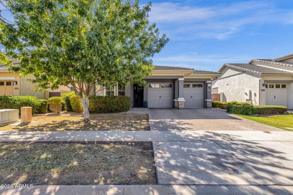 3055 E AUSTIN Drive, Gilbert, AZ 85296