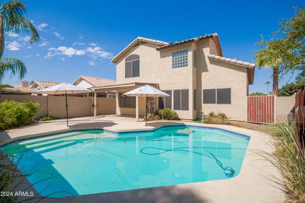 1651 E TREMAINE Avenue, Gilbert, AZ 85234