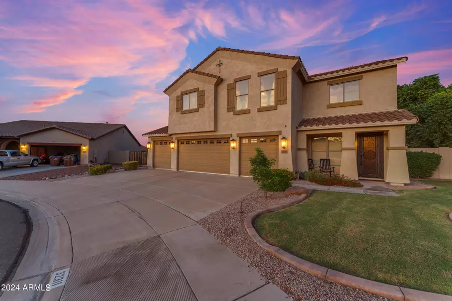 32311 N CAT HILLS Avenue, San Tan Valley, AZ 85144