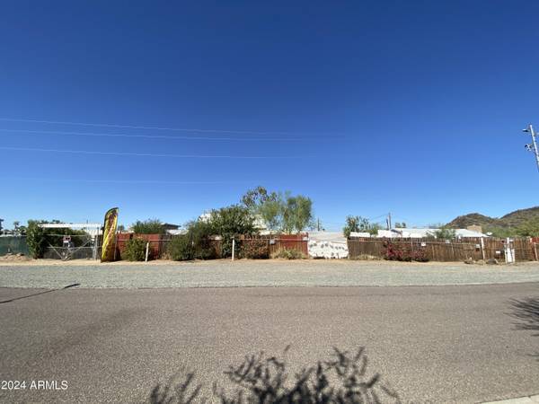 Phoenix, AZ 85027,22226 N 26TH Avenue #-