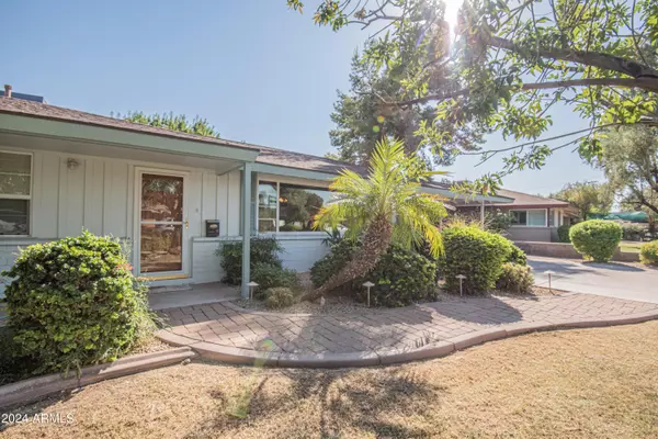 Phoenix, AZ 85013,1123 W VERMONT Avenue