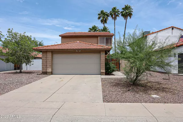 2726 W BROOKS Street, Chandler, AZ 85224