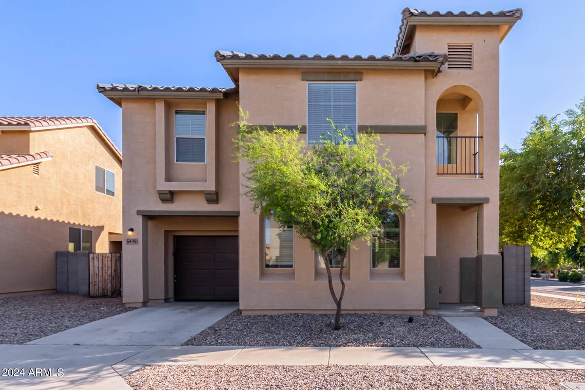 Phoenix, AZ 85043,5439 W ODEUM Lane