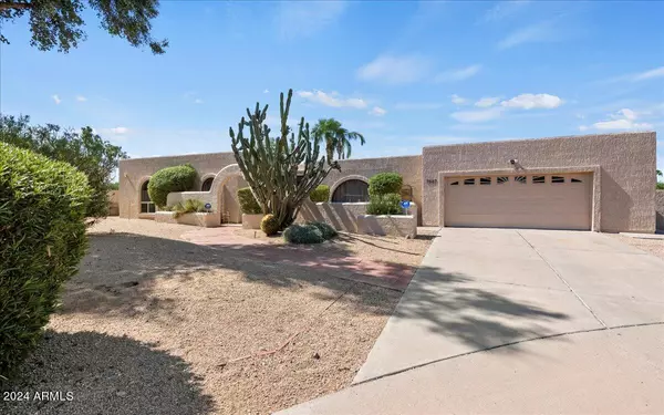 7607 E Turquoise Avenue, Scottsdale, AZ 85258