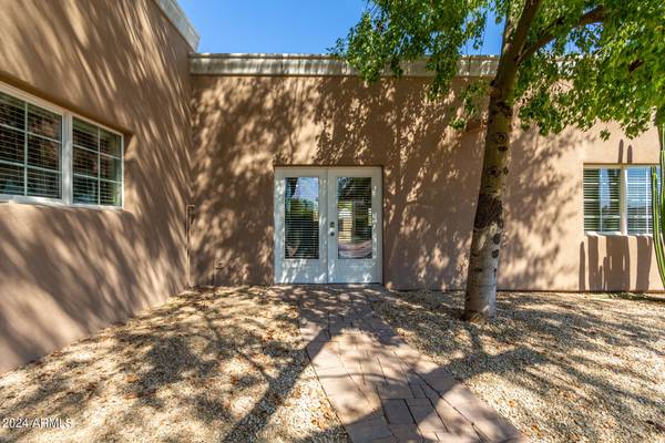 Scottsdale, AZ 85254,7014 E ASTER Drive