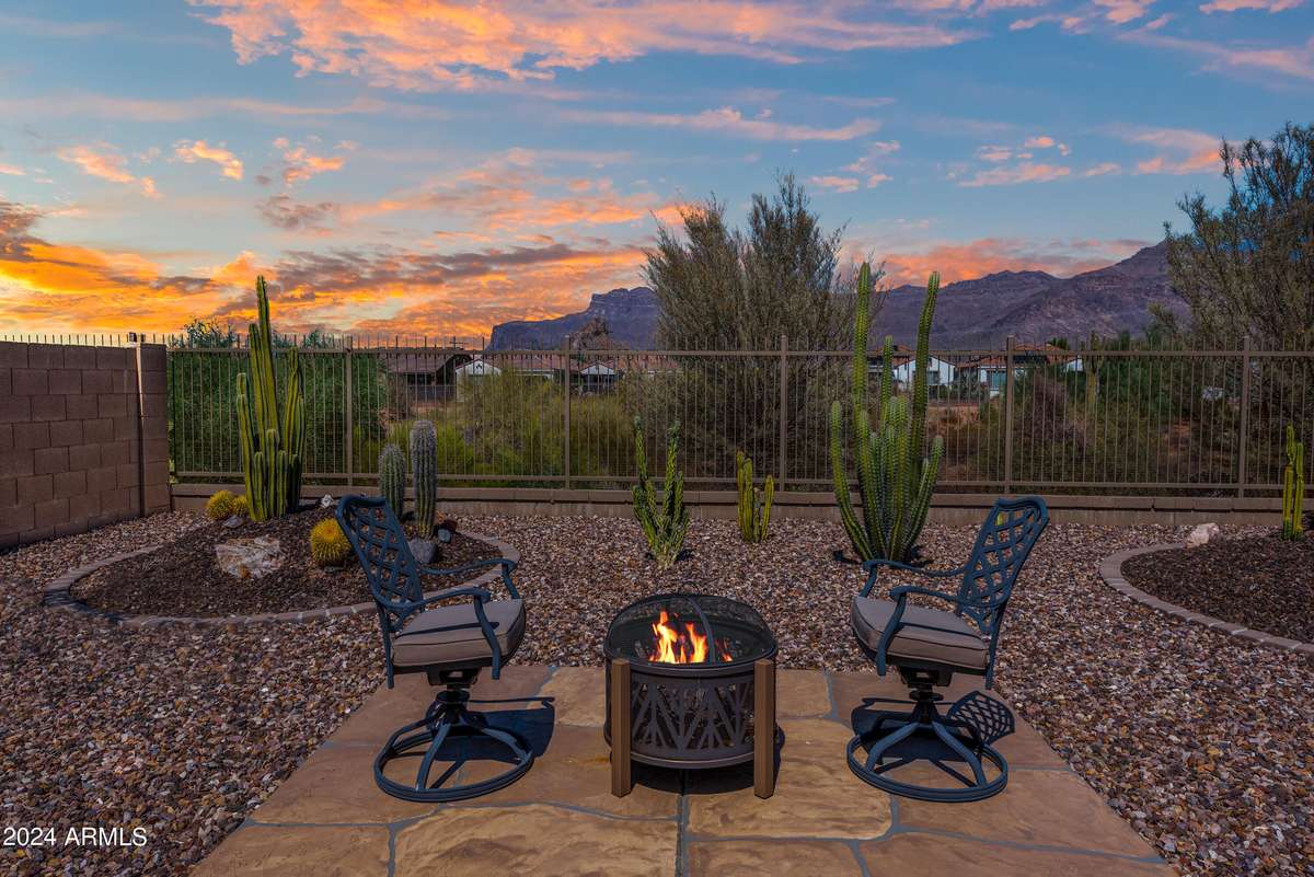 Gold Canyon, AZ 85118,11704 E RED BUTTE Trail