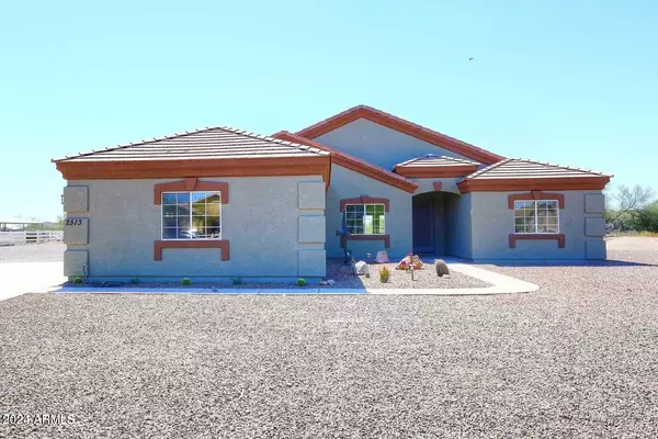 2513 W DIXON Lane, San Tan Valley, AZ 85144