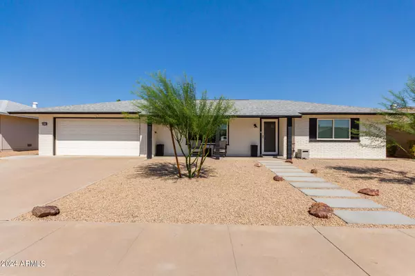 10132 W OAK RIDGE Drive, Sun City, AZ 85351