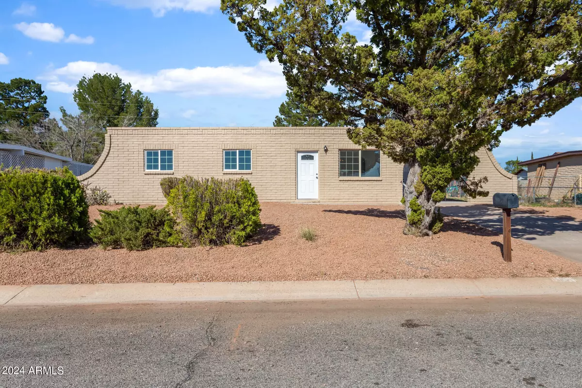 Huachuca City, AZ 85616,105 3RD Street