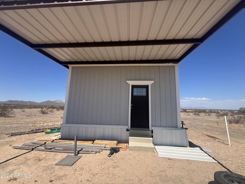 39067 AVENUE 57 1/4th Avenue, Salome, AZ 85348