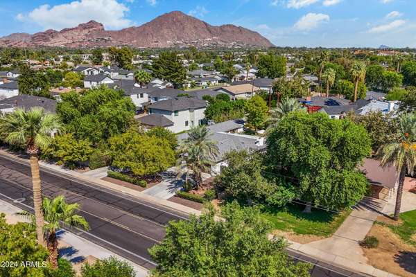 3615 N 40TH Street, Phoenix, AZ 85018