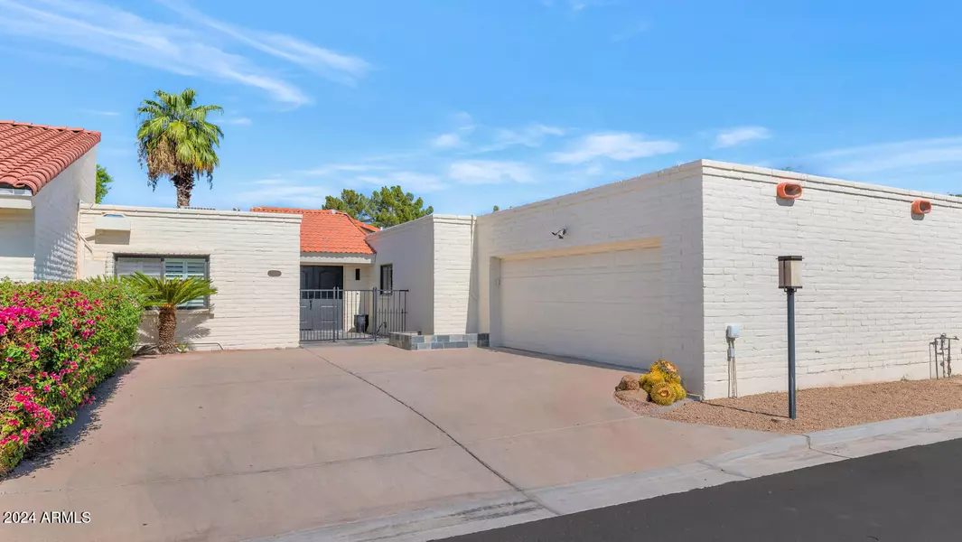 7328 E KRALL Street, Scottsdale, AZ 85250