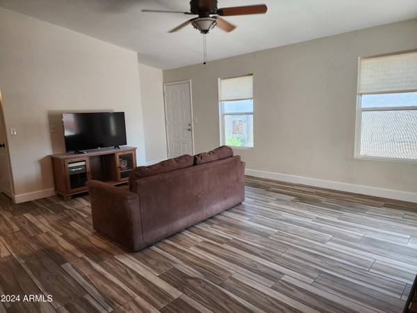 Mesa, AZ 85203,619 E JENSEN Street E #38