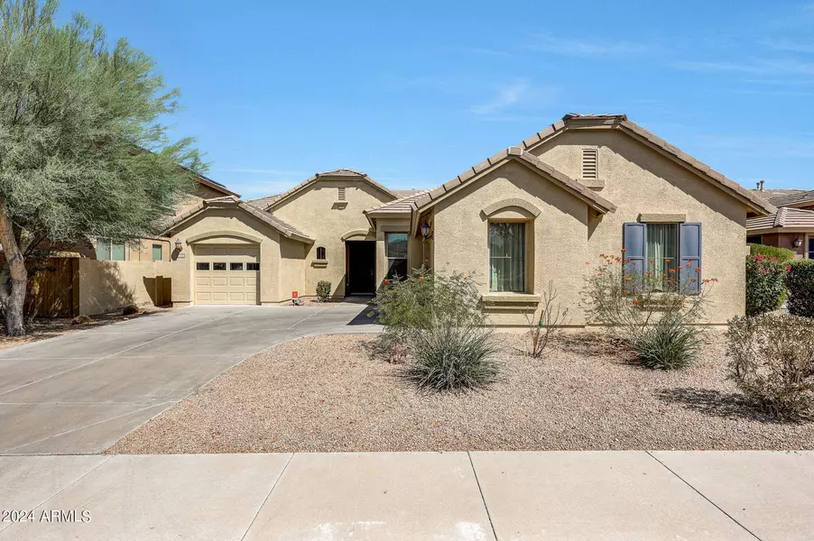 18144 W WIND SONG Avenue, Goodyear, AZ 85338