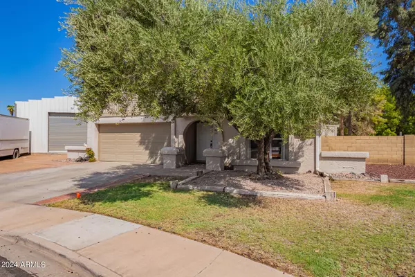 Mesa, AZ 85210,756 W NIDO Circle