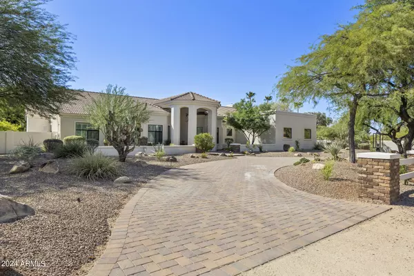 Scottsdale, AZ 85260,9767 E Larkspur Drive