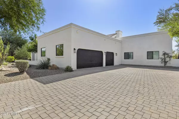 Scottsdale, AZ 85260,9767 E Larkspur Drive