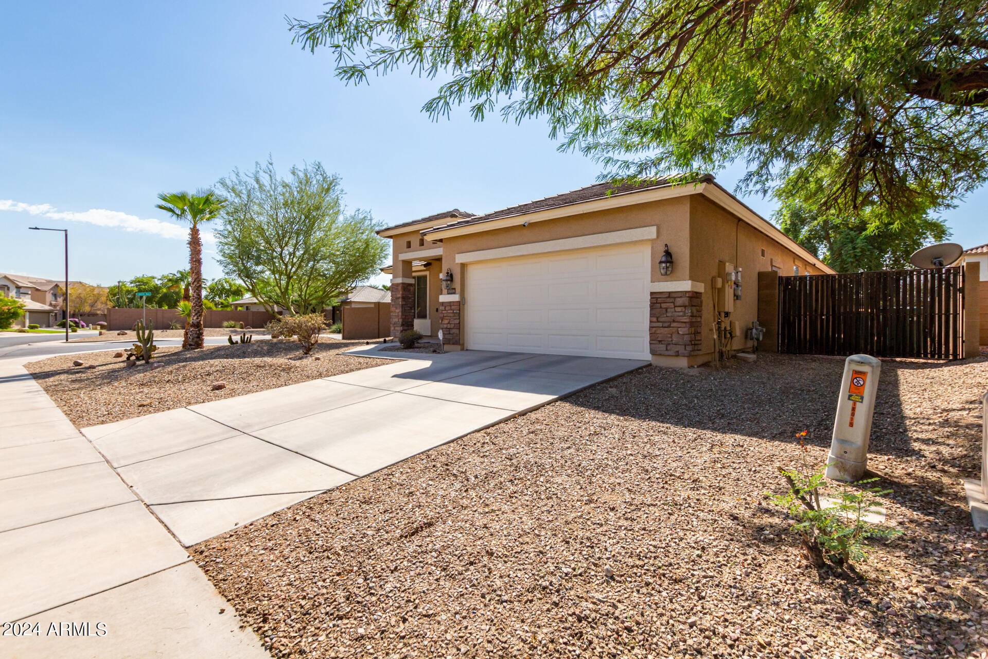 Waddell, AZ 85355,18009 W ONYX Avenue