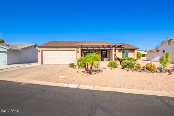 8228 E FARMDALE Drive, Mesa, AZ 85208