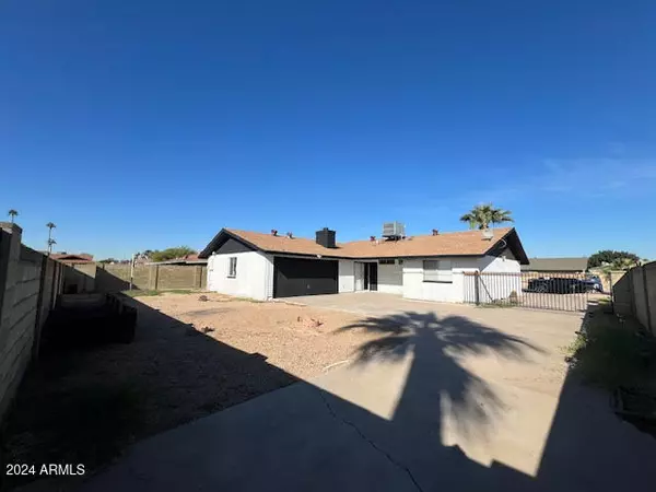 Phoenix, AZ 85029,3841 W Cholla Street