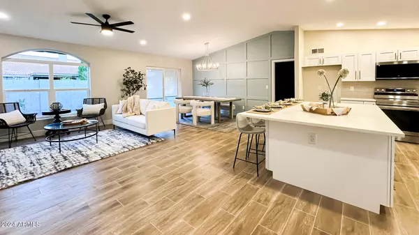 1983 E SECRETARIAT Drive, Tempe, AZ 85284