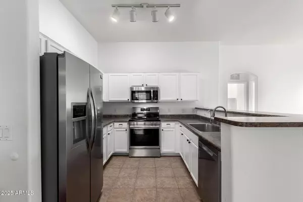 Tempe, AZ 85288,2402 E 5TH Street #1481